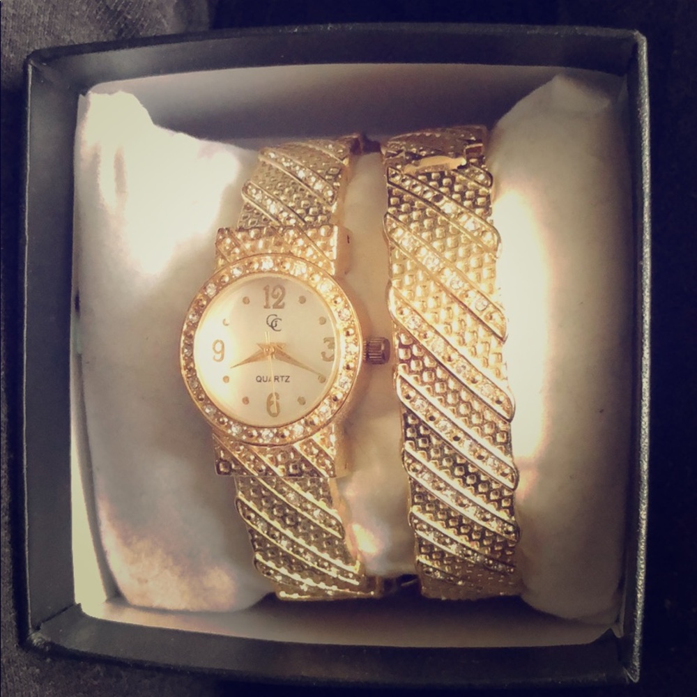 Gold Coast watch with matching bracelet